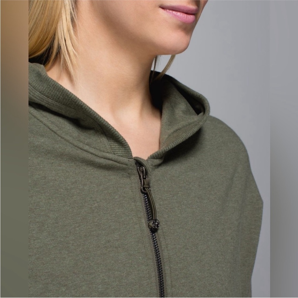 Lululemon Hold your Om Hoodie zip front Jacket heathered Fatigue green Sz 4 - Picture 6 of 10